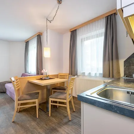 アパートホテル Alpenresort Thanner