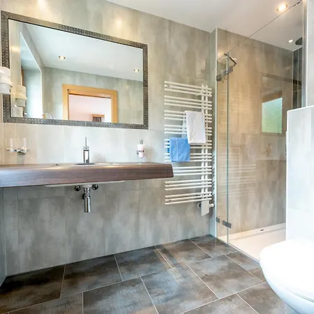 Alpenresort Thanner 4* Майрхофен