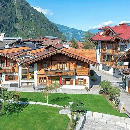 Aparthotel Alpenresort Thanner 4*