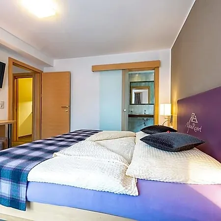Alpenresort Thanner Aparthotel 4*