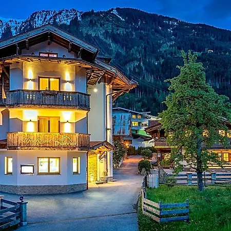 Alpenresort Thanner Aparthotel 4*