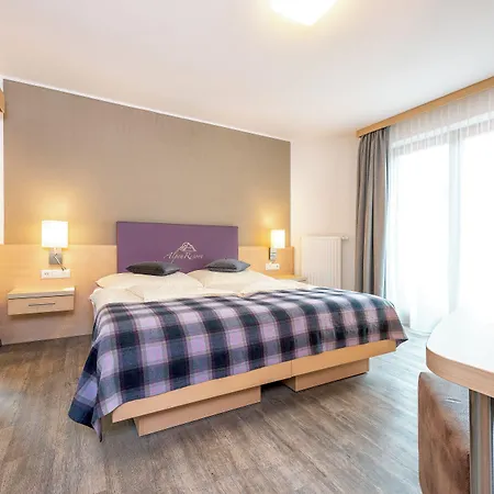 Alpenresort Thanner Aparthotel 4*