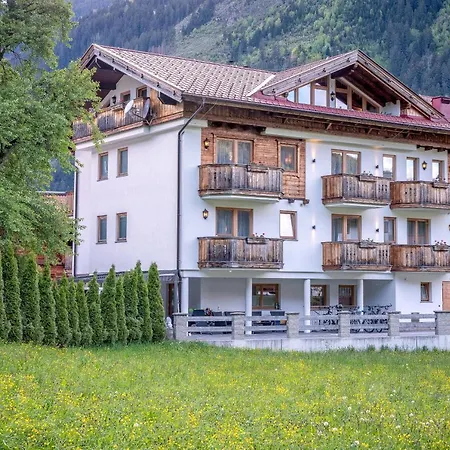 Alpenresort Thanner 아파트호텔 메이른호픈