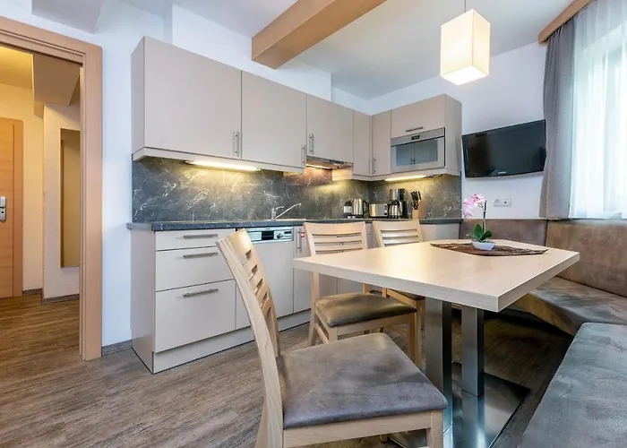 Alpenresort Thanner 4* Майрхофен