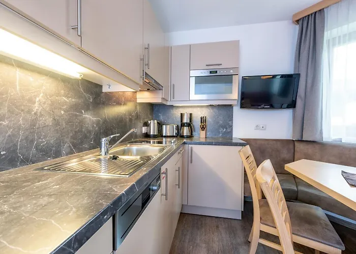 Alpenresort Thanner 4* מאיירהופן